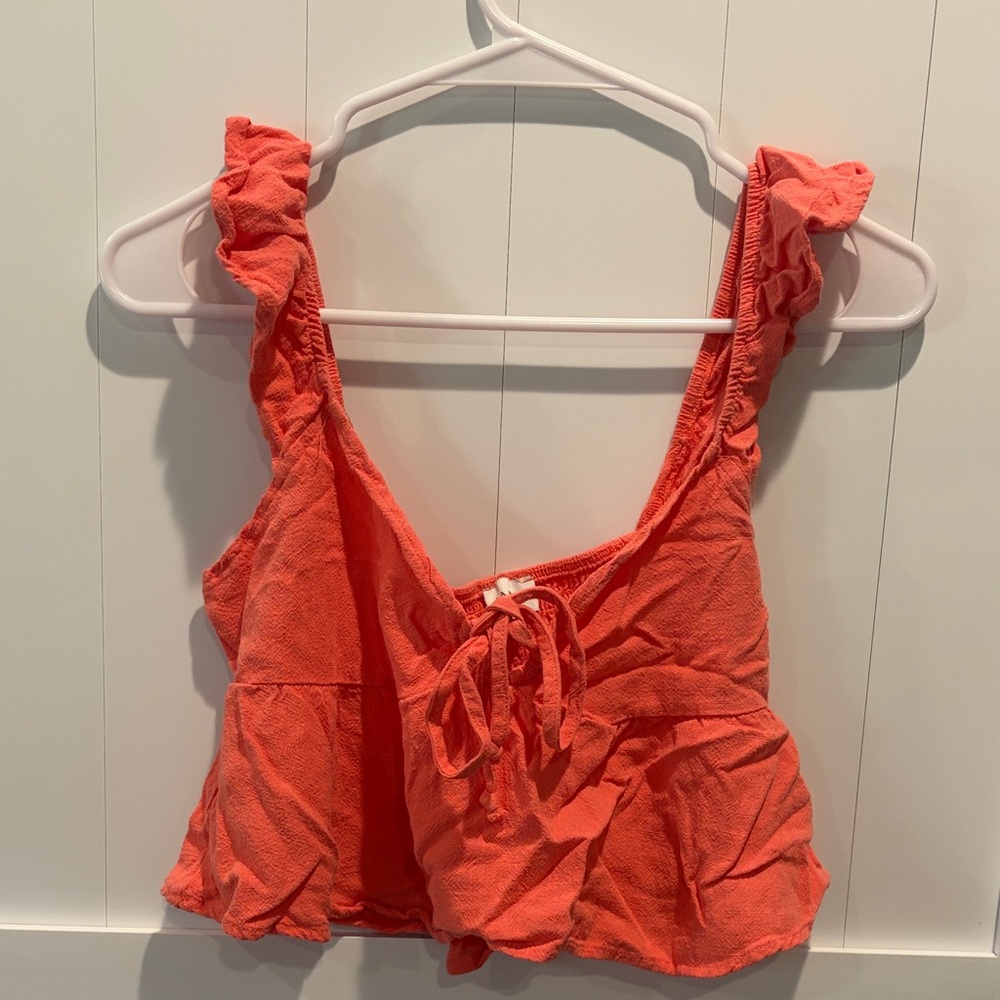 La Hearts Coral Textured Sleeveless Top